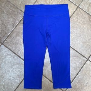 Bright Blue Fabletics 3/4 Length Leggings